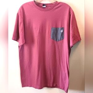 VOLCOM PocketTee T-shirt Size M Red Gray Surf Beach Vacation Summer